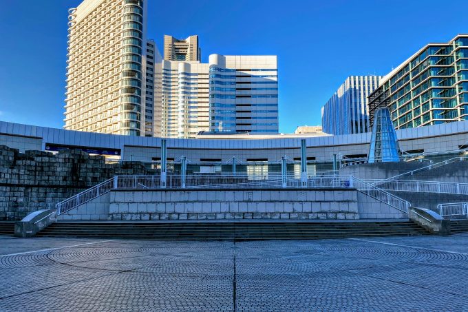 パシフィコ横浜 国際交流ゾーン プラザ広場