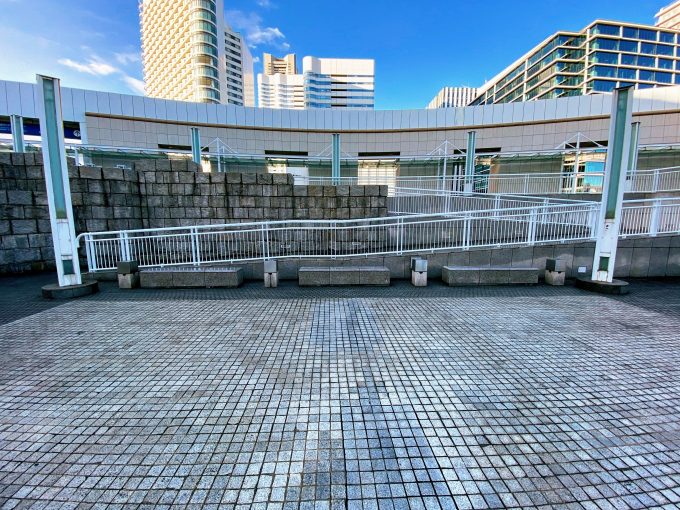 パシフィコ横浜 国際交流ゾーン プラザ広場